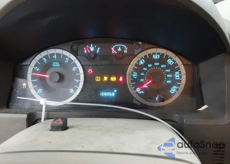 2010 Ford Escape Xls z USA, uszkodzony, nr VIN 1FMCU0C78AKC06873